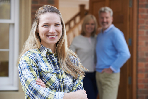 Big drop in new renters as young adults stay with Mum and Dad